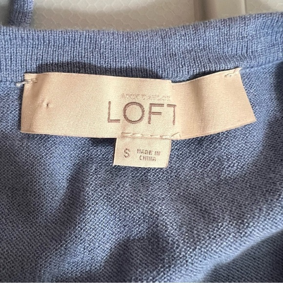 Ann Taylor LOFT Wool Blend Blue Sweater Lantern Sleeve Keyhole Back Size Small - Picture 5 of 6
